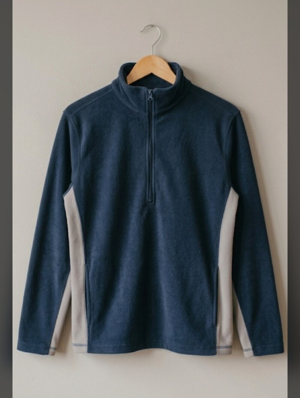 Men's WEATHERPROOF- Size-XL Cold Weather Pull-Over.